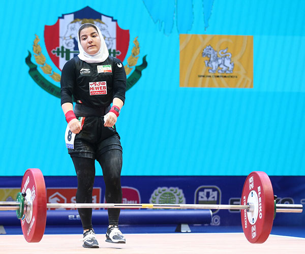 پوپک بسامی؛ اولین وزنه‌بردار زن ایرانی در مسابقات جهانی